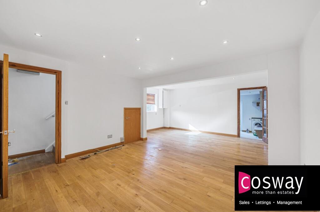 Fakenham Close, Mill Hill